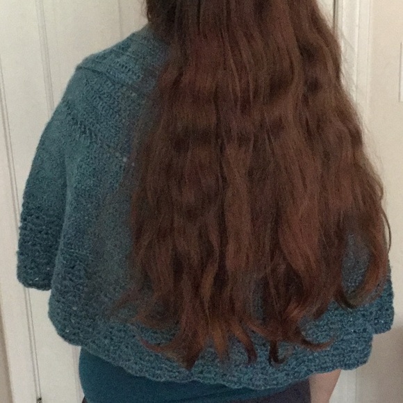 Handmade shawl - Picture 2 of 3